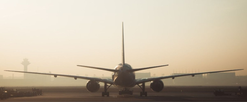 Prendre l’avion et réserver un vol en anglais